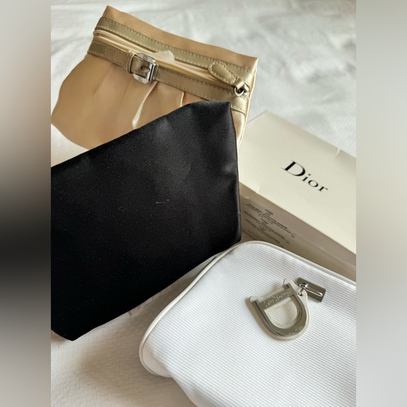 🙏Dior 3 Small Pouches (brandnew) - Picture 5 of 17
